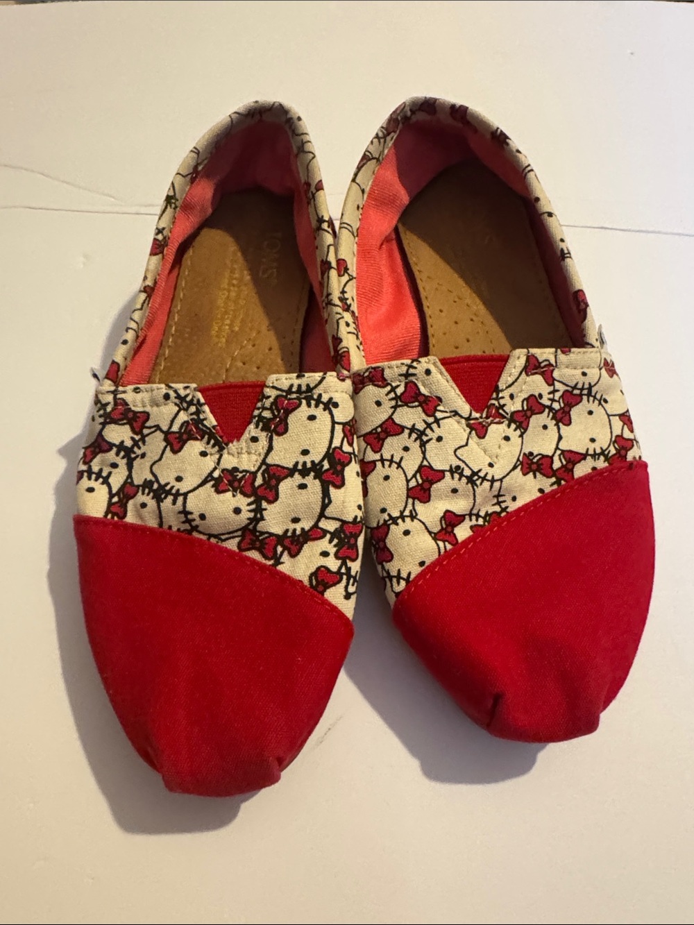 Toms Rare Hello Kitty Print Slip-On Flats with Red Toe- EU 36 Size U.S. 5.5-6